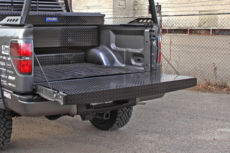 Ram Ram Tailgate Protector - Dee Zee - Black-Tread - Black - `19-`23